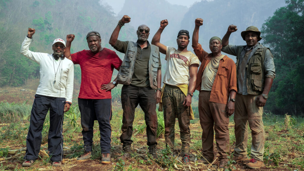 Bratrstvo pěti účtuje s válečnou minulostí…